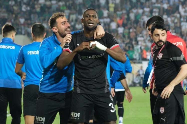 Pendikspor Süper Lig’e yükseldi