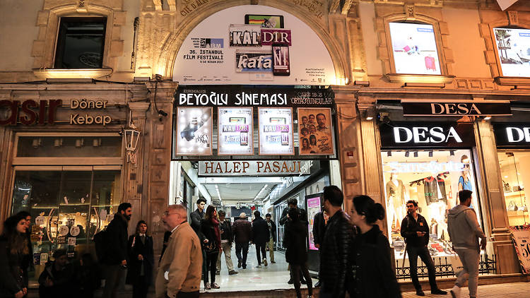 Beyoğlu Sineması yeniden açılıyor