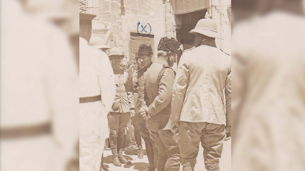 Atatürk'ün Mardin fotoğrafı gündem oldu