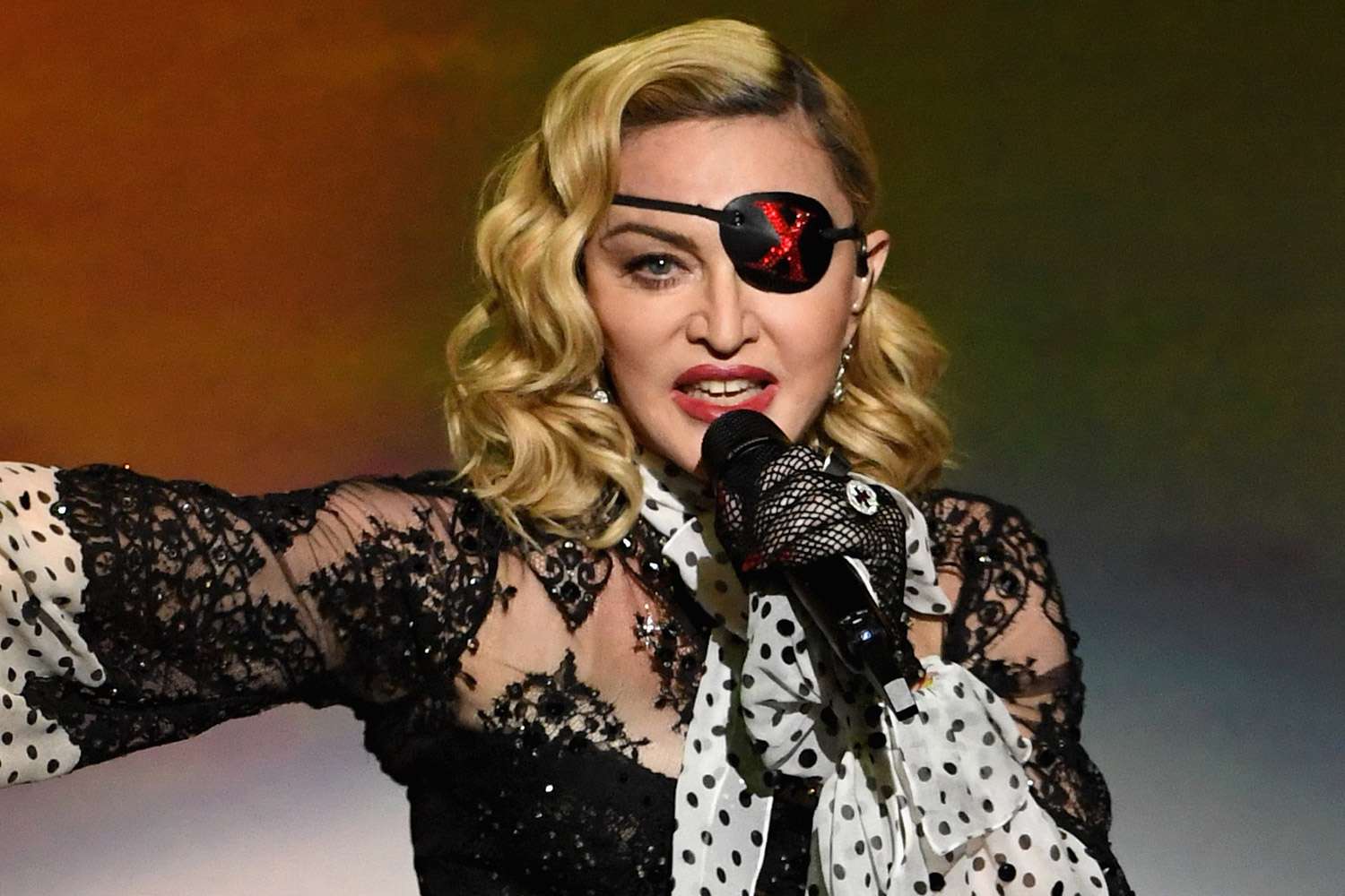 Madonna’nın kızı hayran bıraktı!