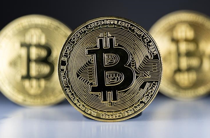 Bitcoin'in piyasa değeri 1 trilyon doların üzerine çıktı