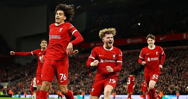 Liverpool geriden gelip 4 golle kazandı