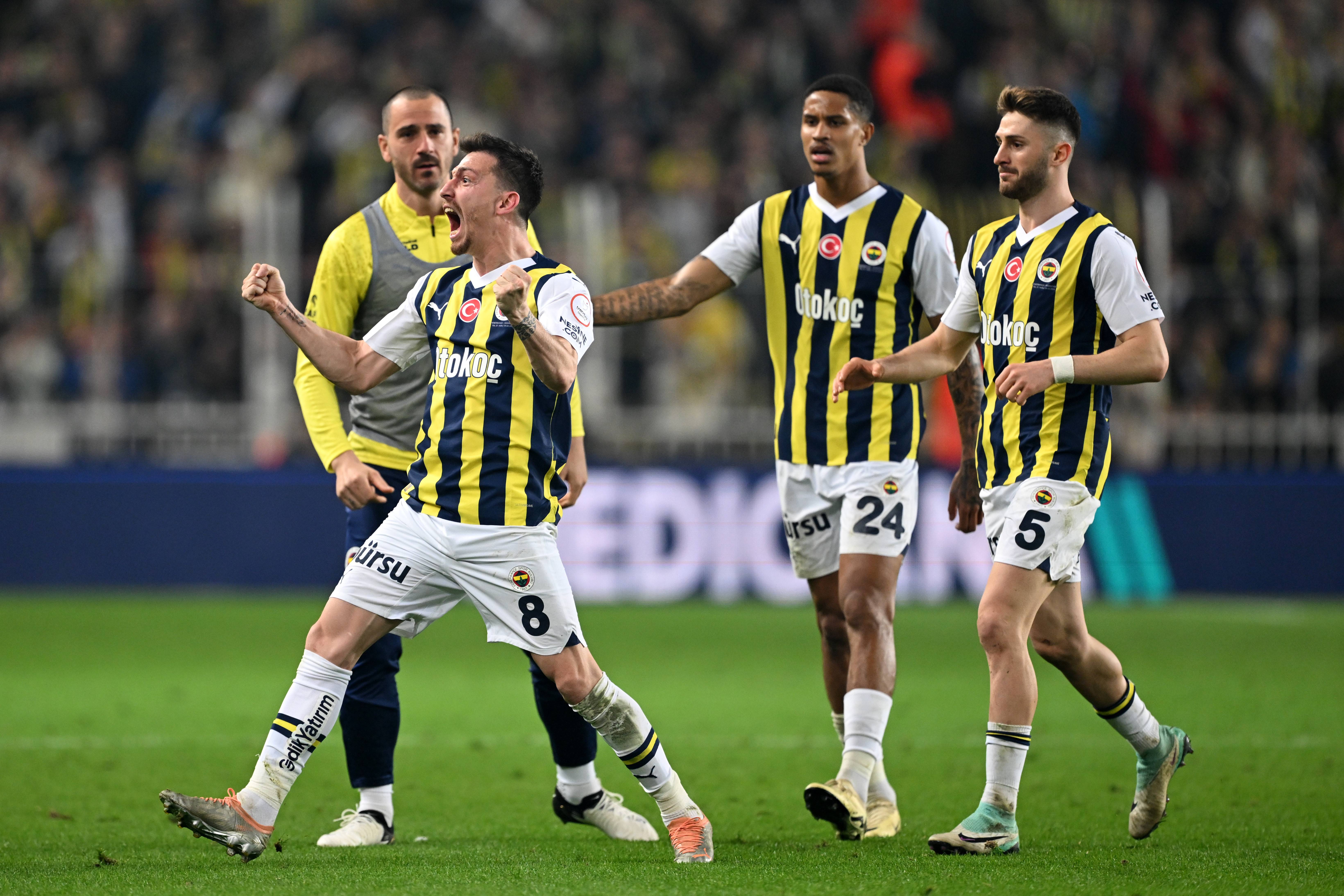 Penaltı kaçsa bile! Maç biter Fenerbahçe bitmez