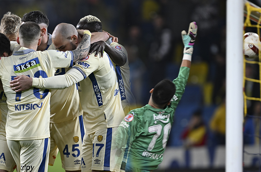 Ankaragücü, Fenerbahçe'yi Kupadan saf dışı bıraktı: 3-0