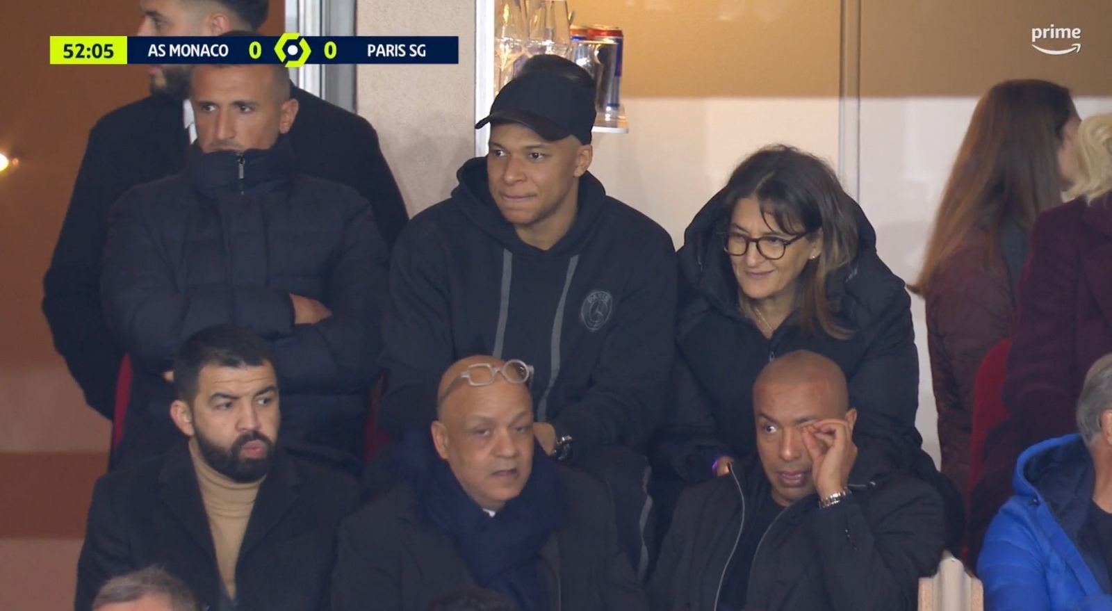 Kylian Mbappe devre arasında başkanı aradı!