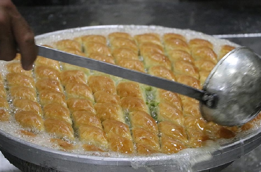 Gaziantep'li baklavacılar Ramazan'a hazır