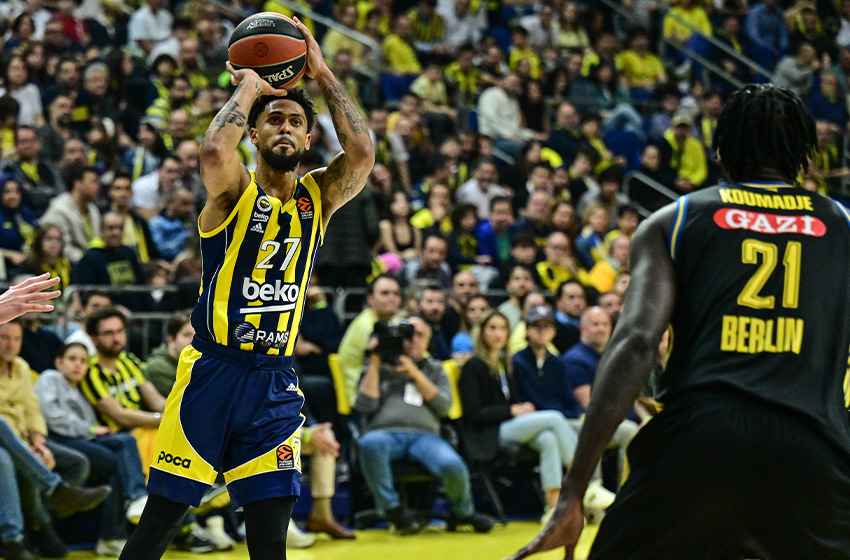 Fenerbahçe Beko, Alba Berlin'i sahadan sildi! 