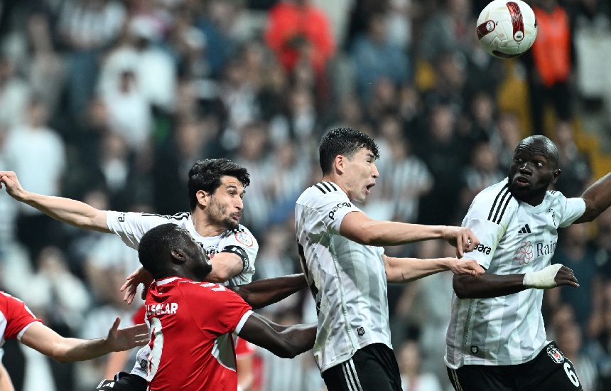 Beşiktaş üç puana hasret kaldı 1-1