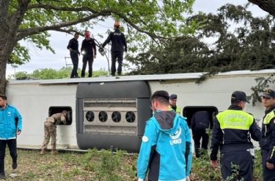 Kırklareli'nde yolcu otobüsü devrildi!