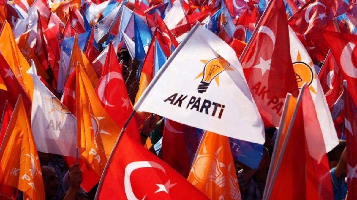 Akit’çiler kızgın! “AK Parti, CHP'ye benzedi, 'süslüman' oldu!