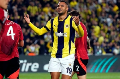 Fenerbahçe Manchester United karşısında galibiyeti kaçırdı