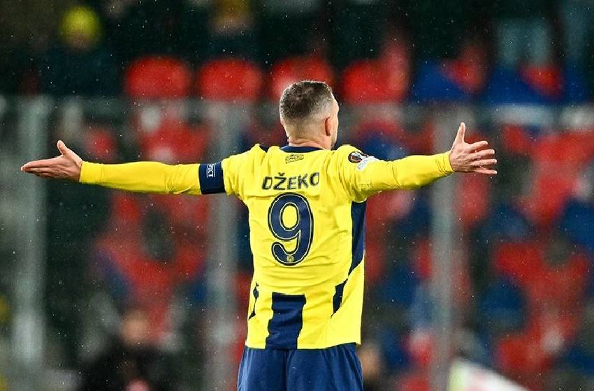 Fenerbahçe Prag'tan mutlu dönüyor